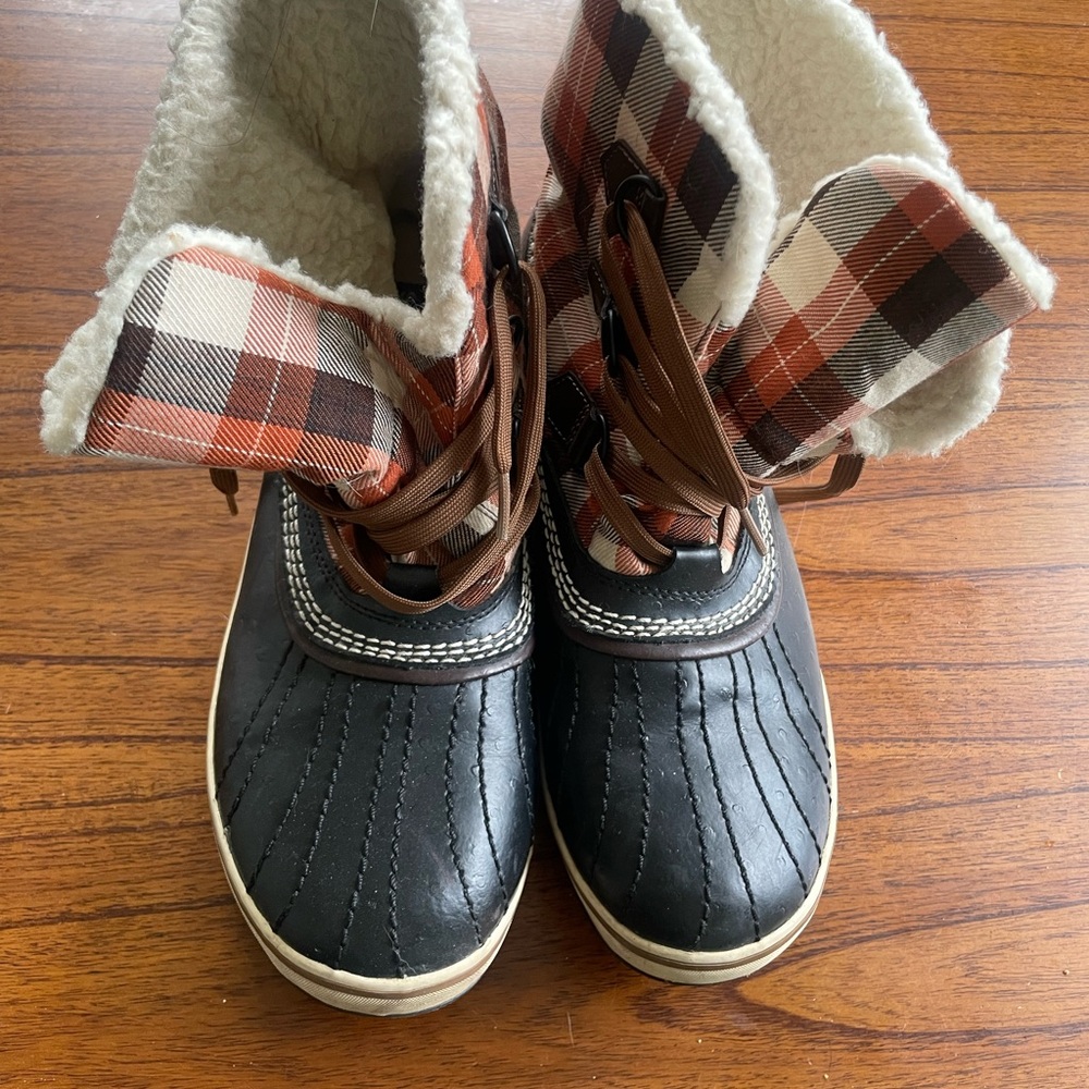 Sorel Black and Brown Winter Rain Boots with Waterproof Design - Picture 3 of 6